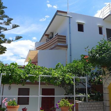 Guest House Kuzmanic Hvar Island Exteriér fotografie