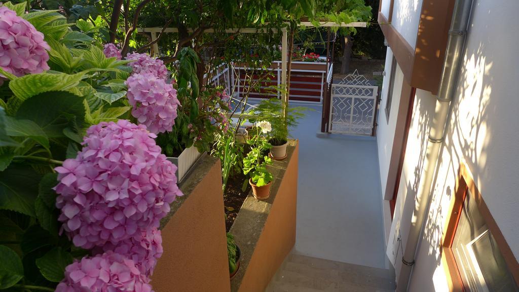 Guest House Kuzmanic Hvar Island Exteriér fotografie