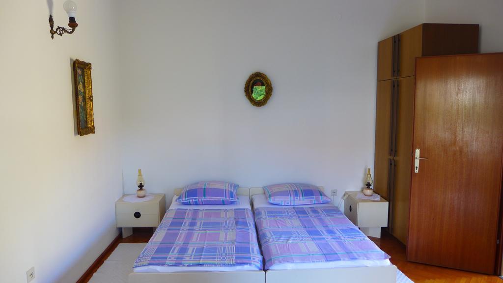 Guest House Kuzmanic Hvar Island Pokoj fotografie