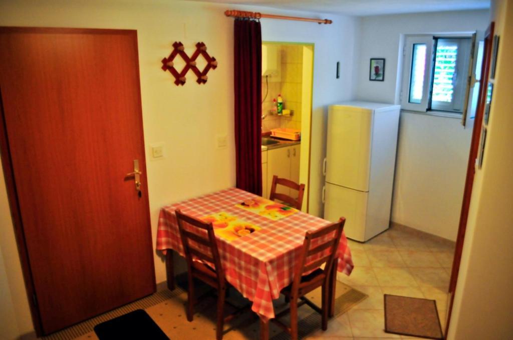Guest House Kuzmanic Hvar Island Pokoj fotografie